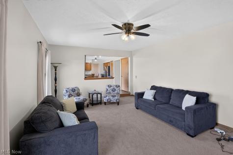 125 Queen Anne Circle Elyria OH 44035