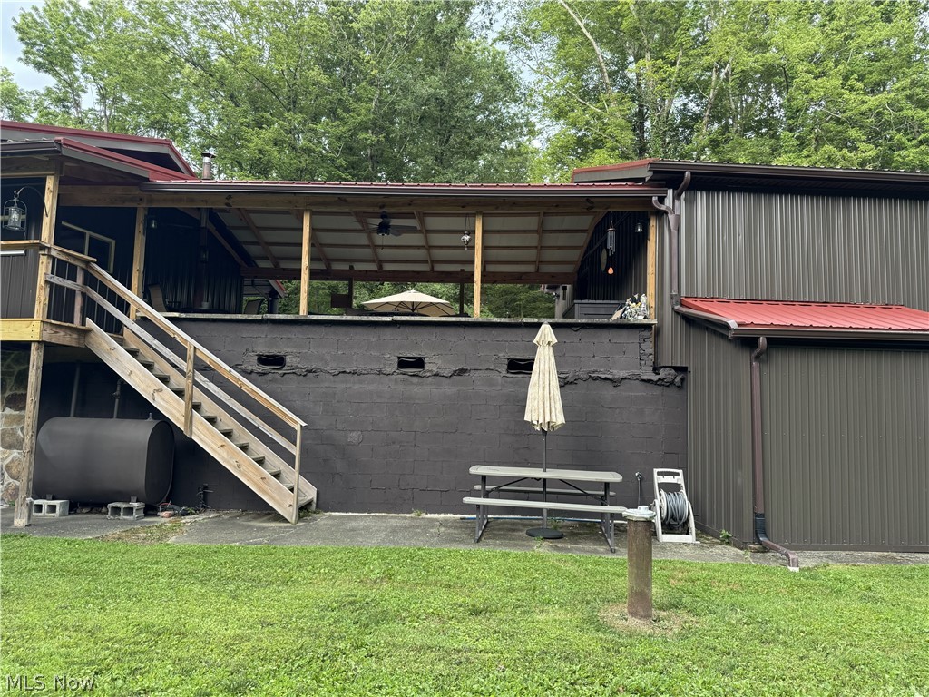 6779 N Park Avenue Bristolville OH 44402