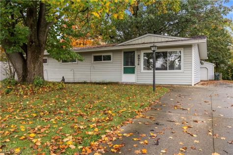 8974 Cambridge Drive Northfield OH 44067