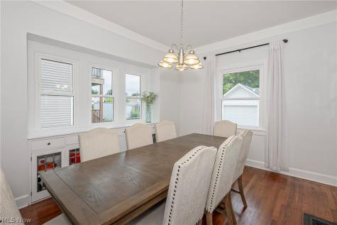 1374 Cranford Avenue Lakewood OH 44107