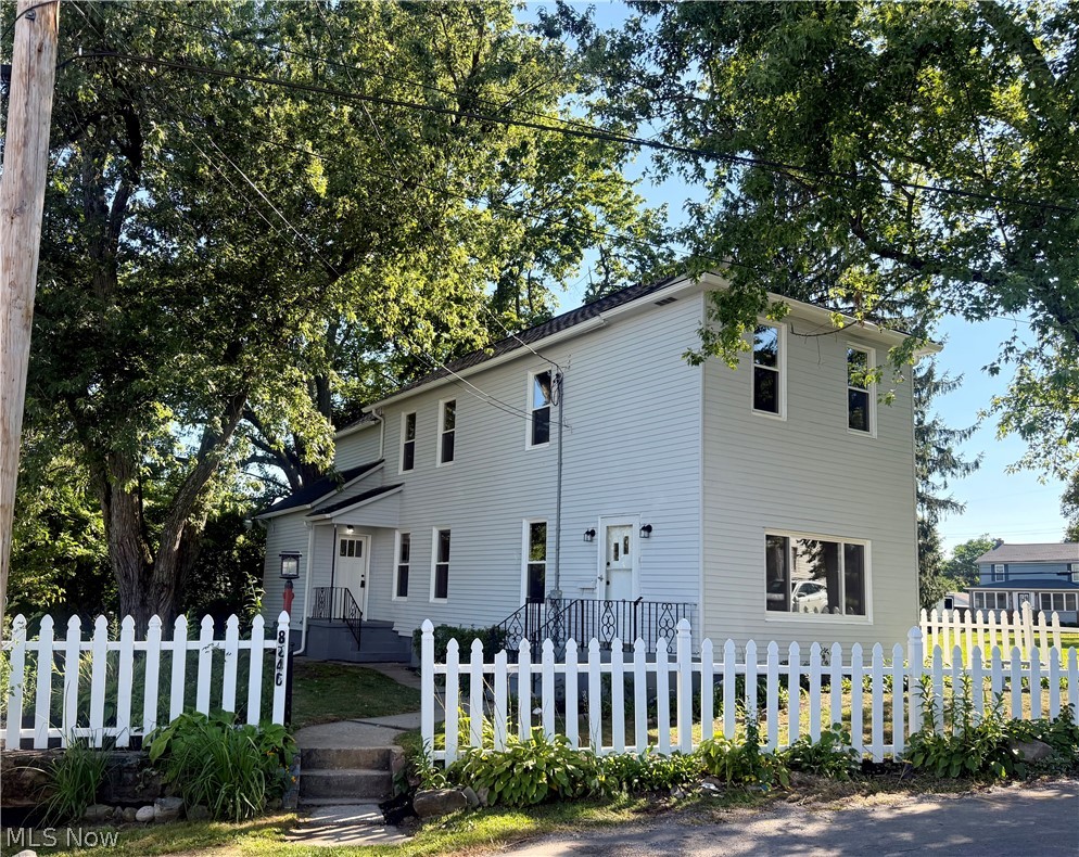 8246 W Columbia Street Masury OH 44438