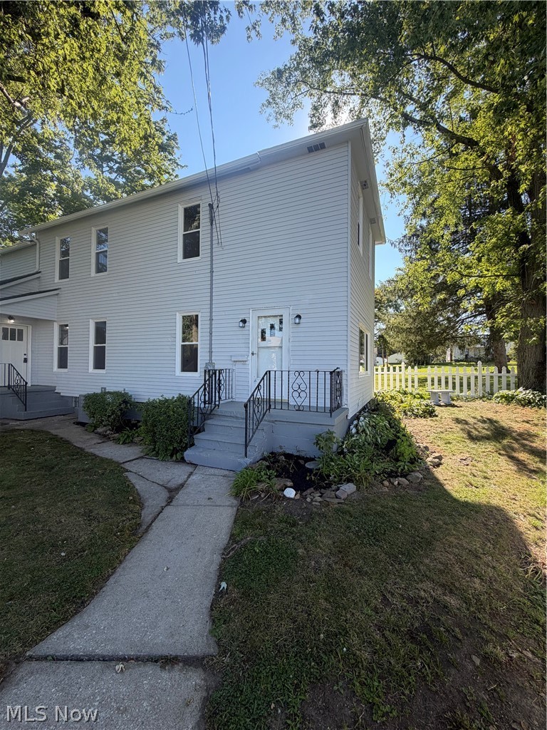 8246 W Columbia Street Masury OH 44438