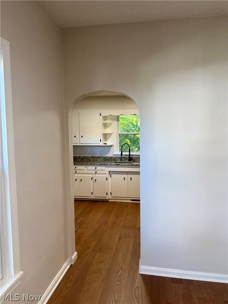 8246 W Columbia Street Masury OH 44438