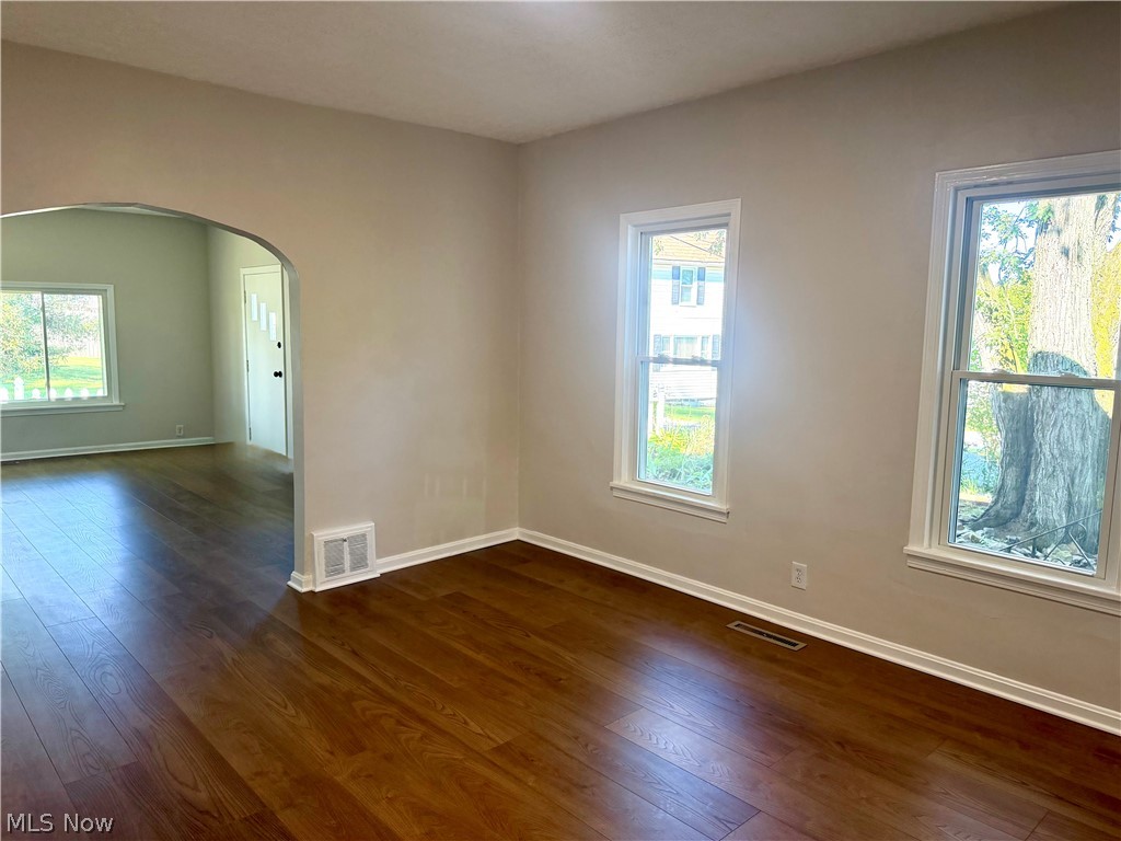 8246 W Columbia Street Masury OH 44438