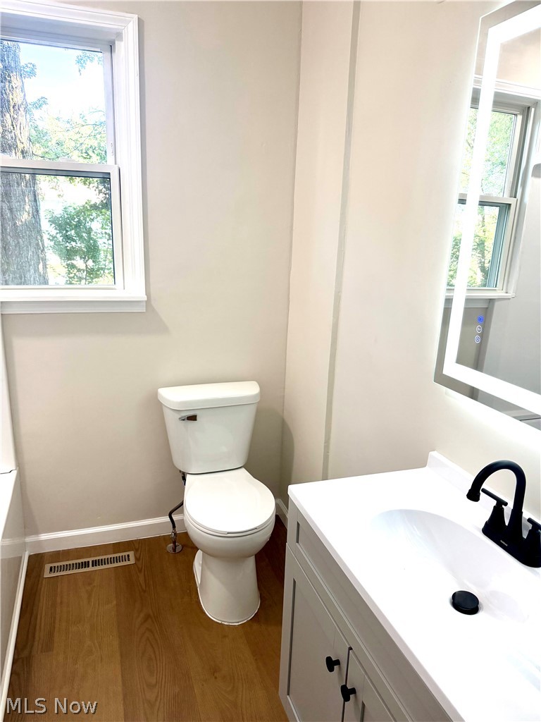 8246 W Columbia Street Masury OH 44438