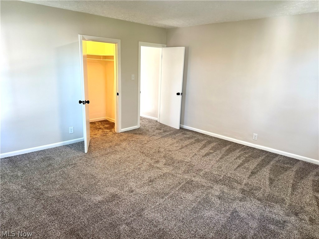 8246 W Columbia Street Masury OH 44438