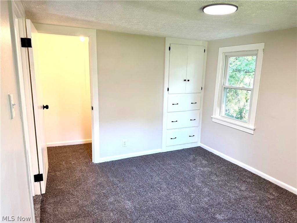 8246 W Columbia Street Masury OH 44438