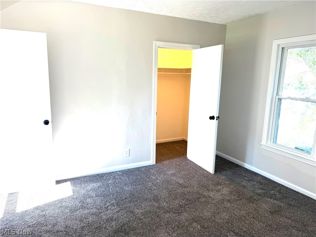 8246 W Columbia Street Masury OH 44438