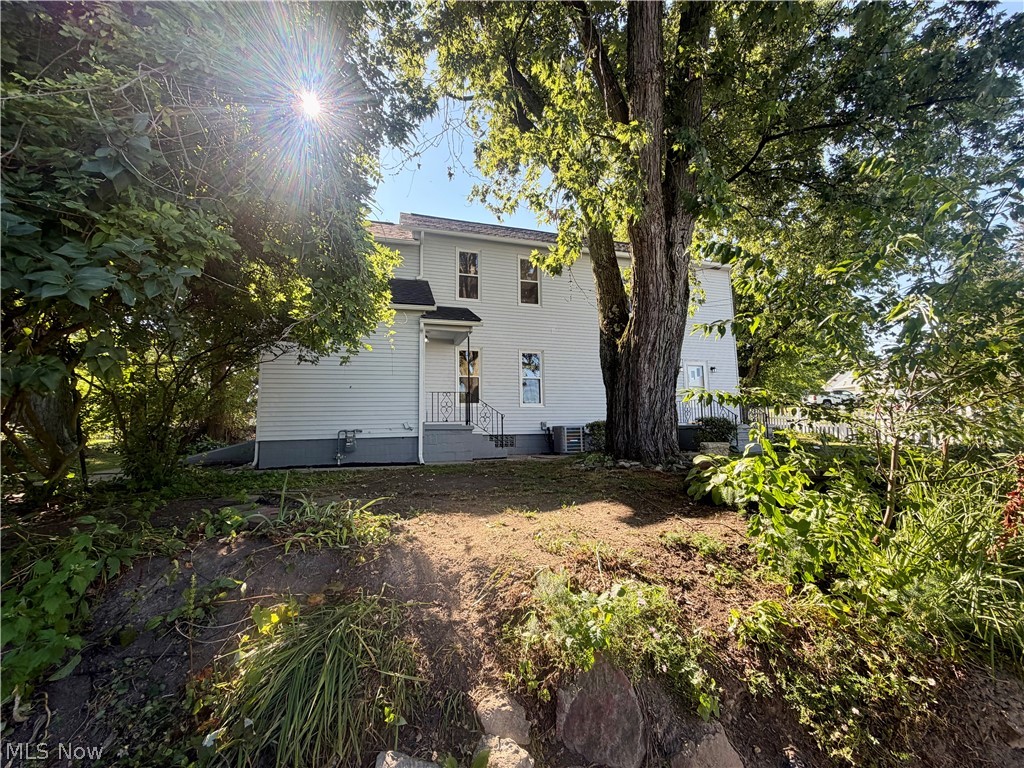 8246 W Columbia Street Masury OH 44438