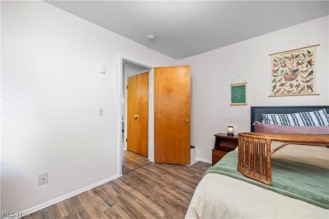 811 Concord Avenue Elyria OH 44035