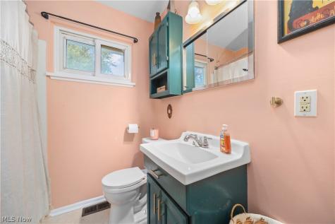 811 Concord Avenue Elyria OH 44035
