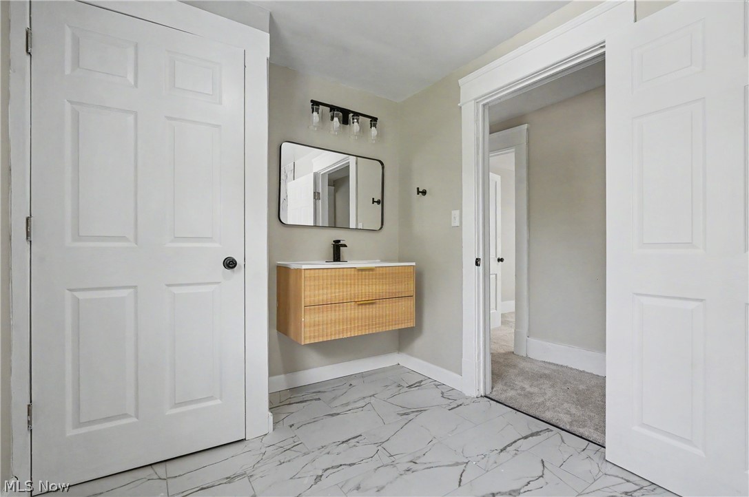 455 Scott Street NE Warren OH 44483