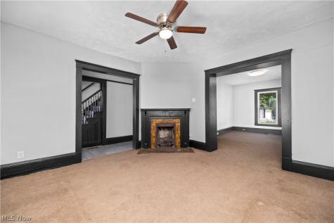 1592 Newman Avenue Lakewood OH 44107