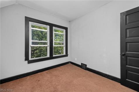 1592 Newman Avenue Lakewood OH 44107