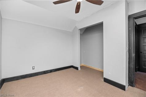 1592 Newman Avenue Lakewood OH 44107