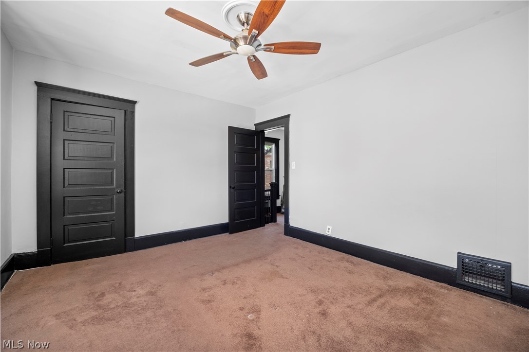 1592 Newman Avenue Lakewood OH 44107