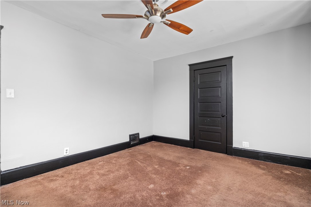 1592 Newman Avenue Lakewood OH 44107