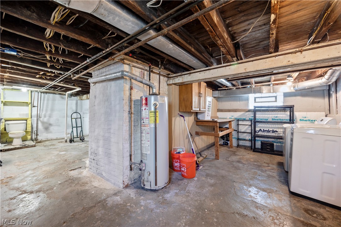 1592 Newman Avenue Lakewood OH 44107