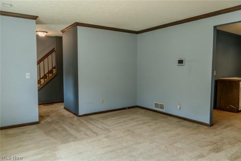 203 Albany Drive NW Canton OH 44708
