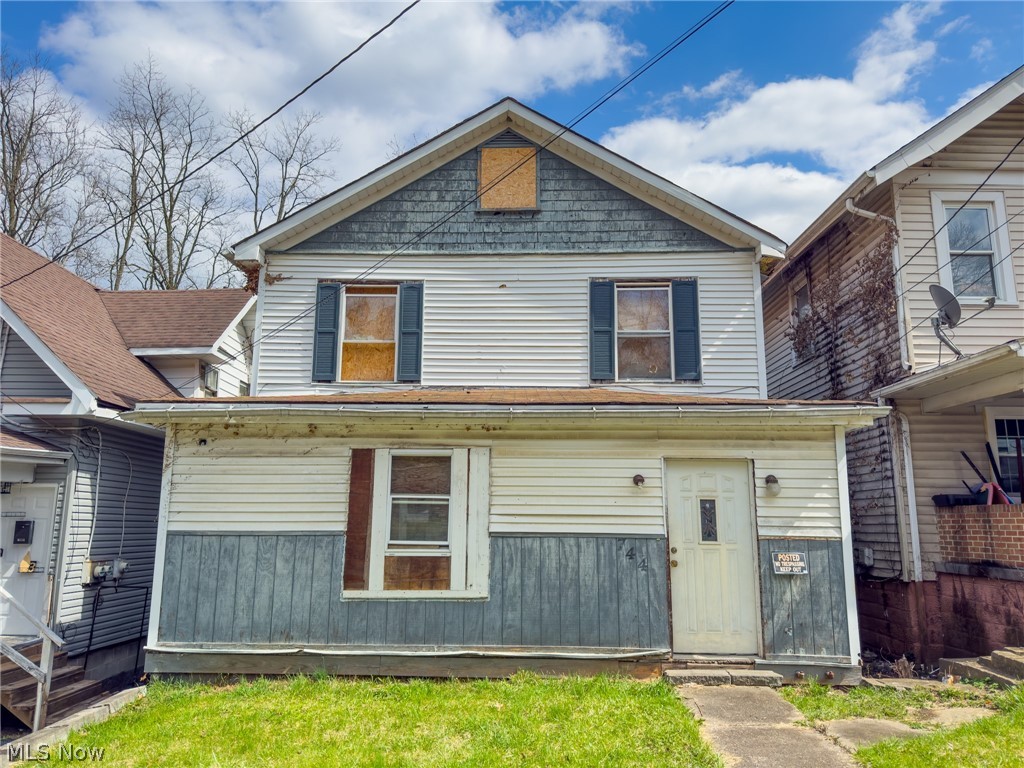 744 Kendall Avenue Steubenville OH 43952