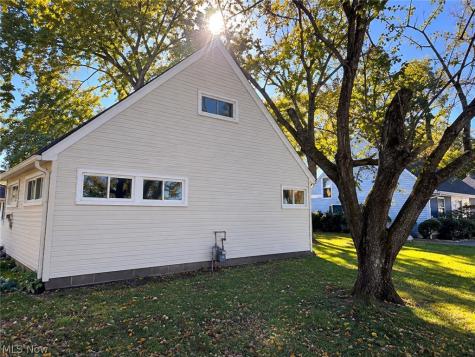 1936 Windsor Street Cuyahoga Falls OH 44221