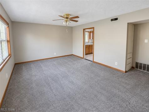 1936 Windsor Street Cuyahoga Falls OH 44221