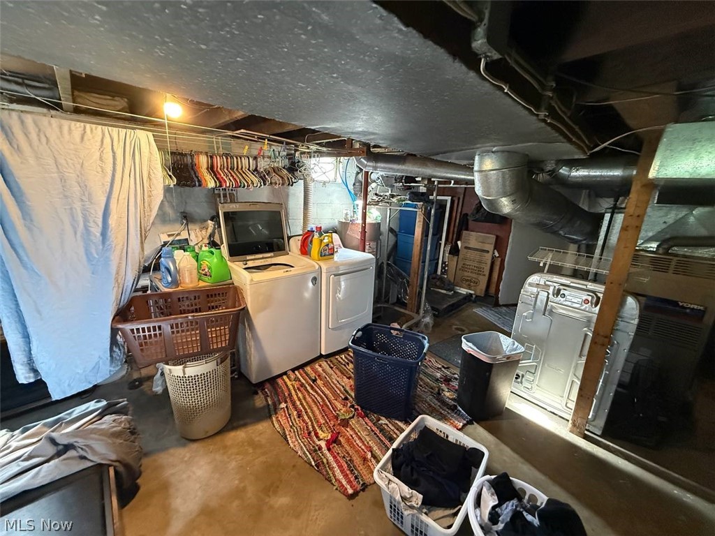 104 Chestnut Street Coshocton OH 43812