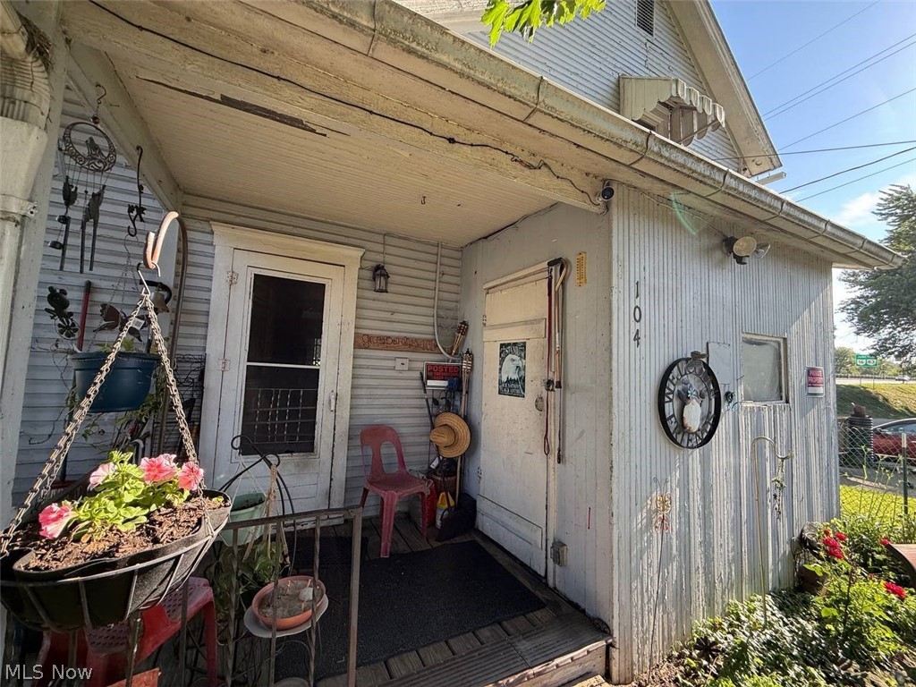 104 Chestnut Street Coshocton OH 43812