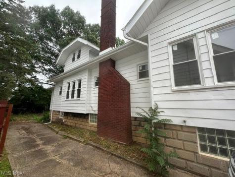 1134 Collinwood Avenue Akron OH 44310