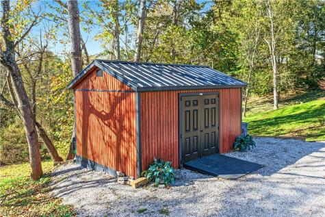 162 Woodland Acres Road Marietta OH 45750