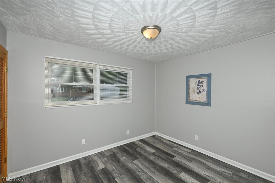 1376 Seward Avenue Akron OH 44320