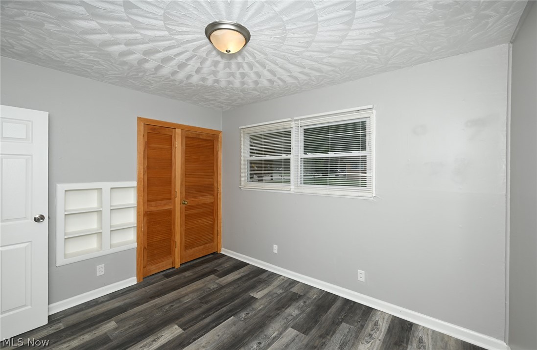 1376 Seward Avenue Akron OH 44320