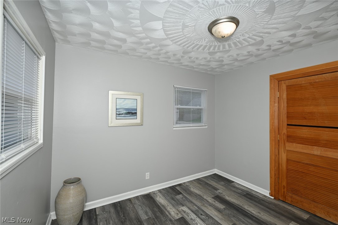 1376 Seward Avenue Akron OH 44320