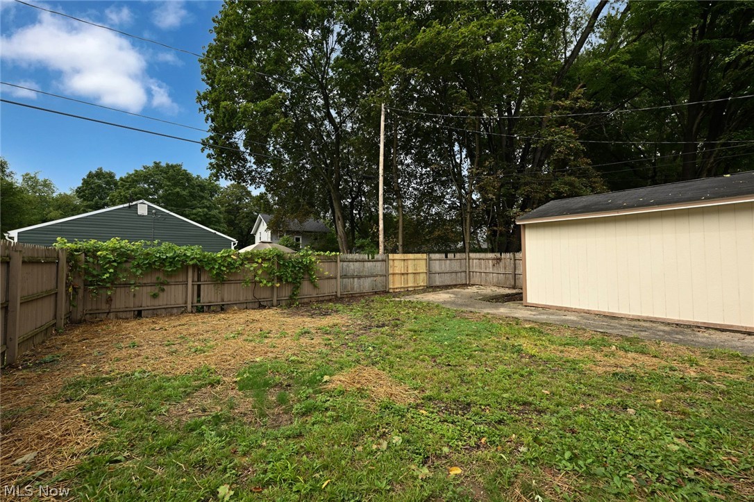 1376 Seward Avenue Akron OH 44320