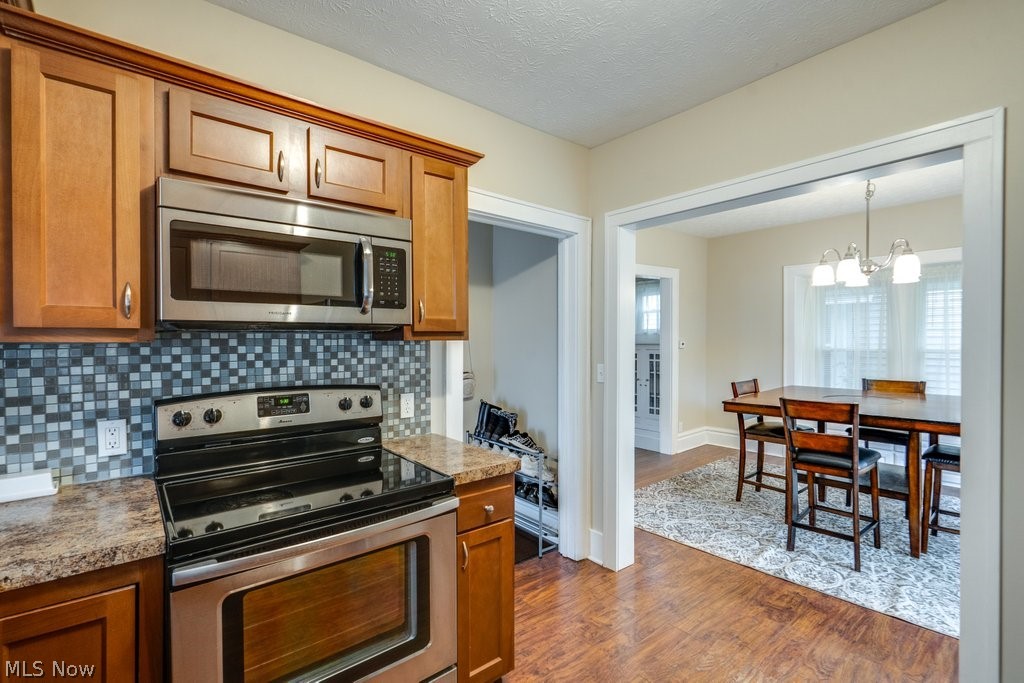 77 Devonshire Drive Akron OH 44312