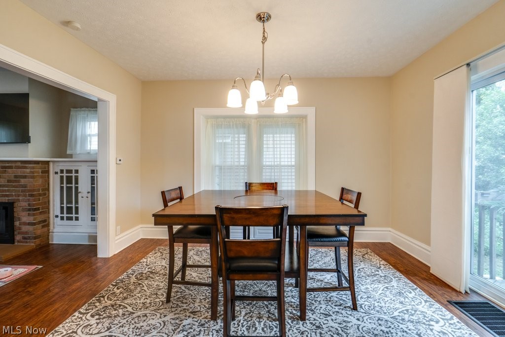 77 Devonshire Drive Akron OH 44312