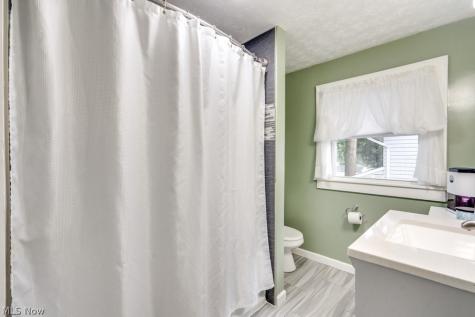 77 Devonshire Drive Akron OH 44312