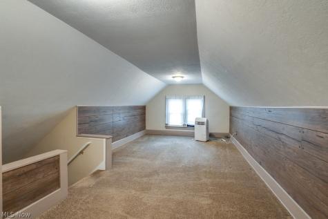 77 Devonshire Drive Akron OH 44312