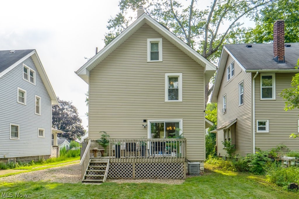 77 Devonshire Drive Akron OH 44312
