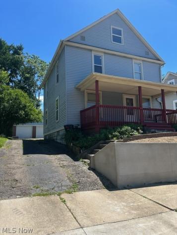 2121 10th Street Akron OH 44314