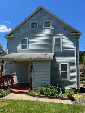 2121 10th Street Akron OH 44314