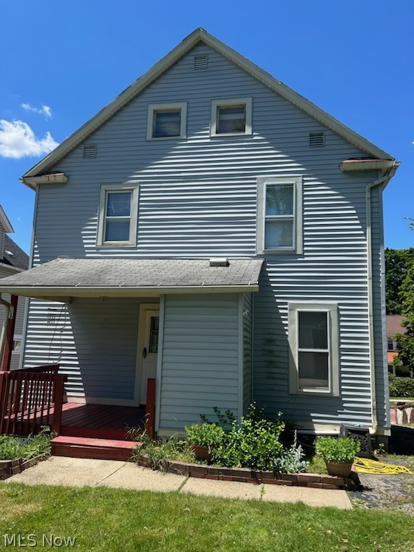 2121 10th Street Akron OH 44314