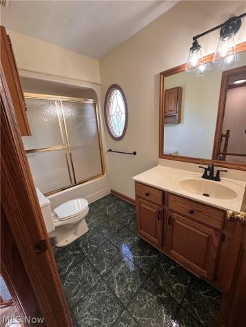 4764 Young Road Stow OH 44224