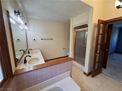 4764 Young Road Stow OH 44224