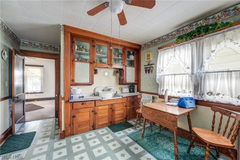 3198 W 84th Street Cleveland OH 44102