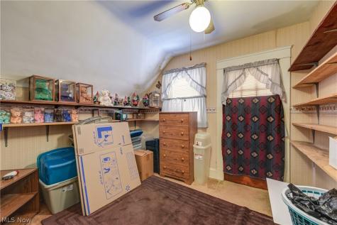 3198 W 84th Street Cleveland OH 44102