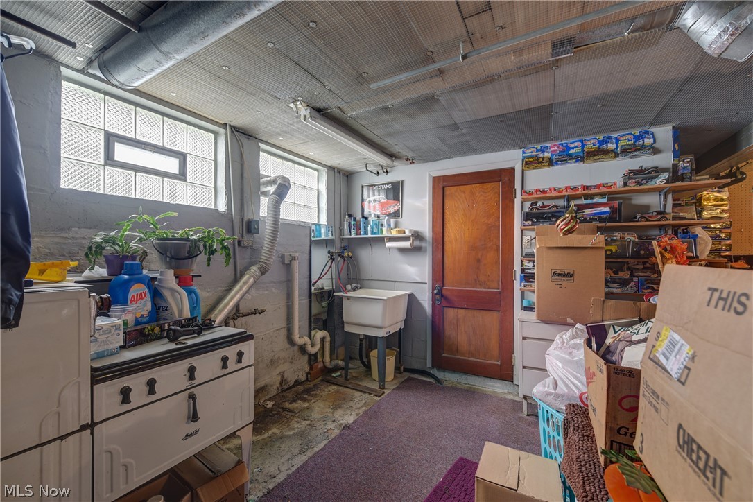 3198 W 84th Street Cleveland OH 44102