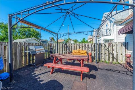 3198 W 84th Street Cleveland OH 44102