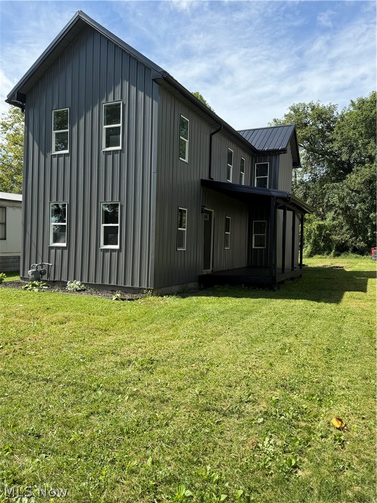 37 Franklin Street Roseville OH 43777