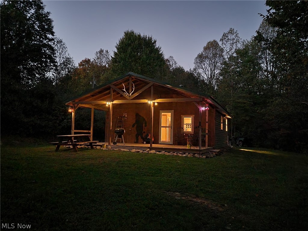 17881 Horseshoe Bend Road E Newcomerstown OH 43832